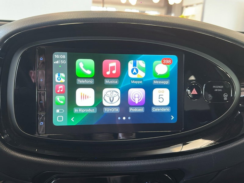 Toyota Aygo X usata a Napoli (15)