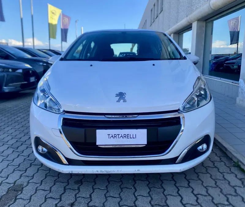 Peugeot 208 usata a Bari (2)