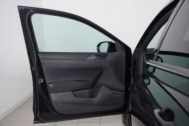 Volkswagen Taigo usata a Perugia (14)