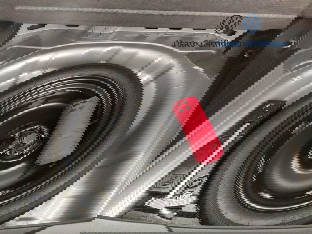 Volkswagen T-Roc usata a Avellino (16)