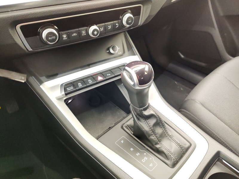 Audi Q3 Sportback usata a Massa-Carrara (11)