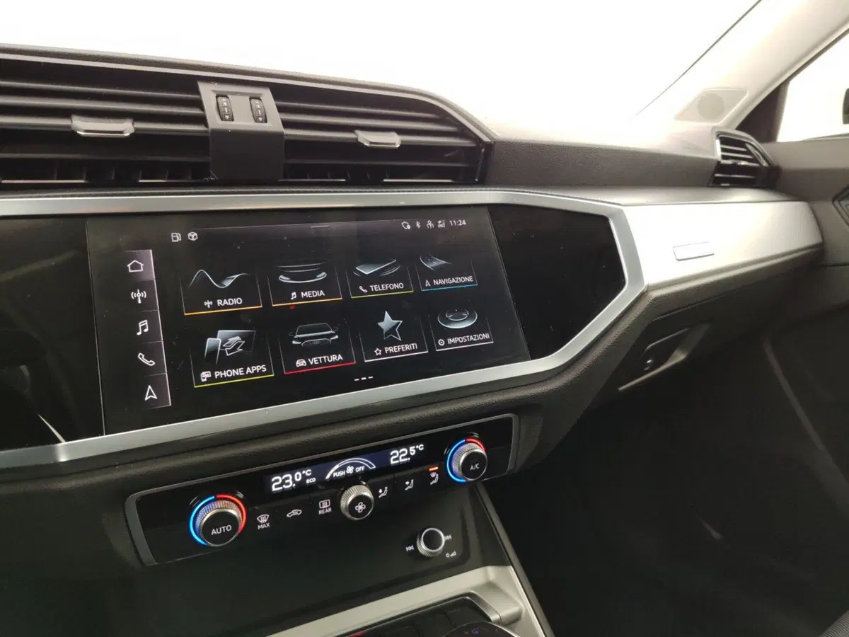 Audi Q3 Sportback usata a Massa-Carrara (12)