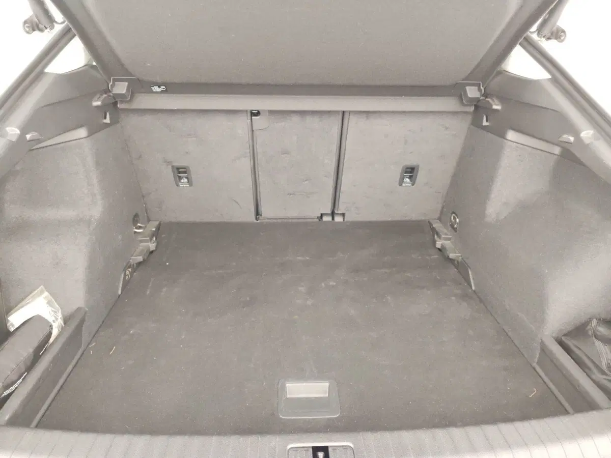Audi Q3 Sportback usata a Massa-Carrara (16)