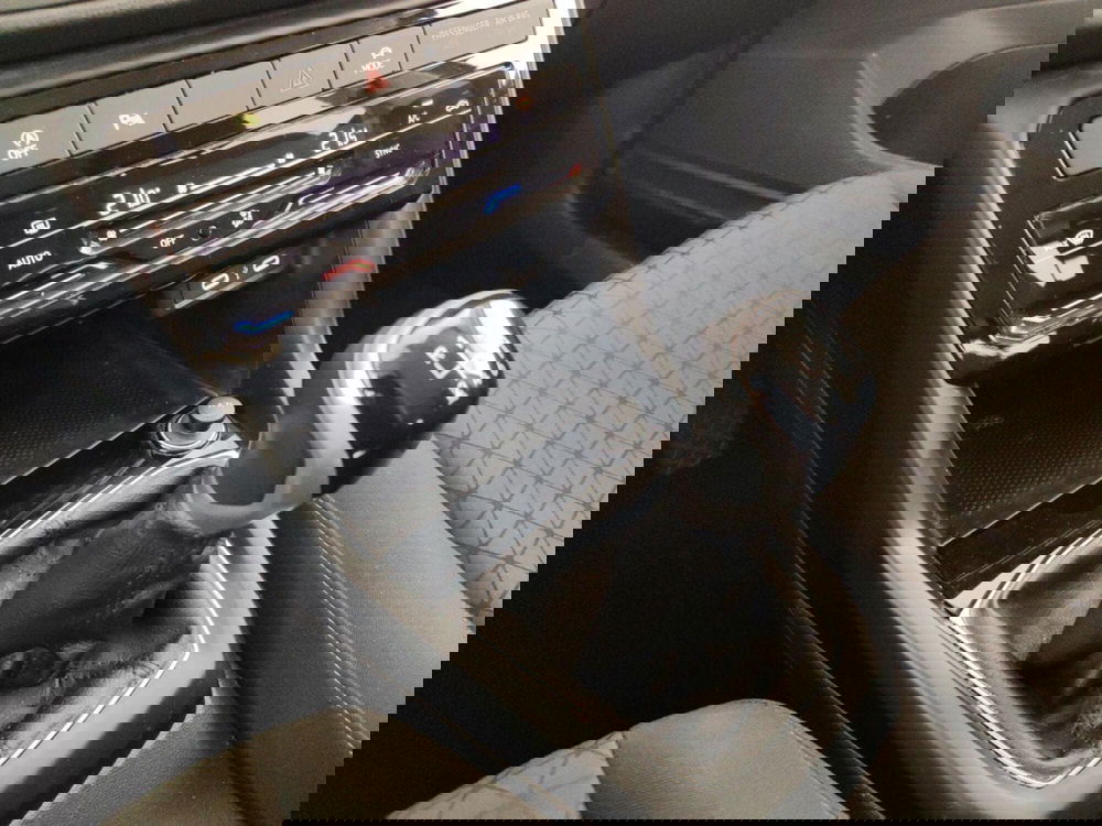 Volkswagen T-Cross usata a Massa-Carrara (11)