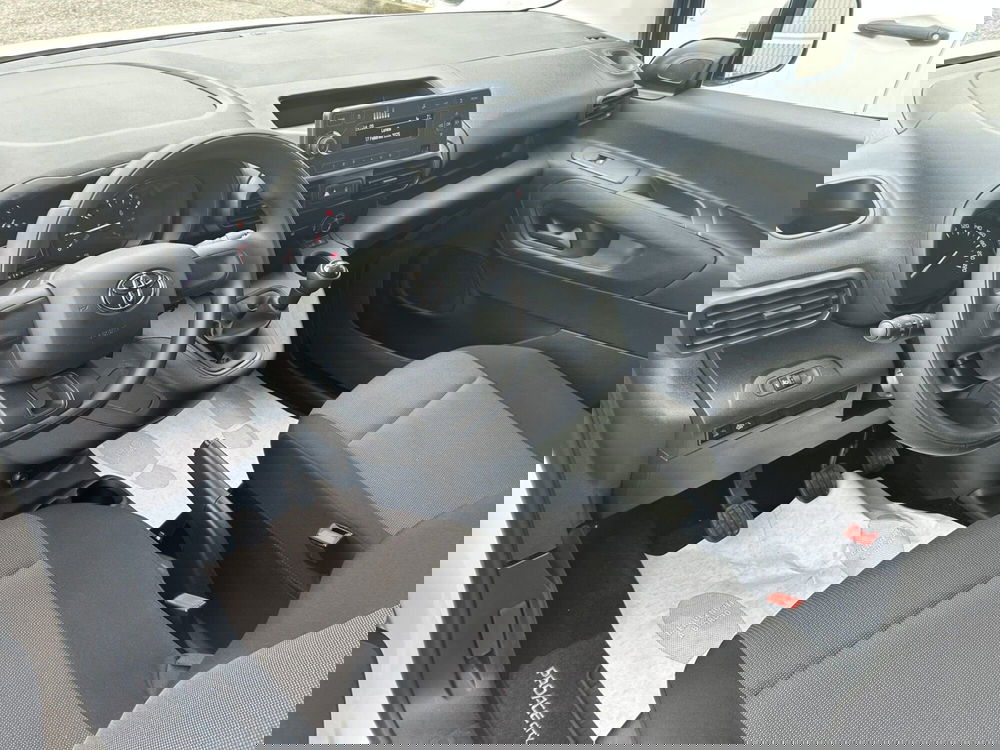 Toyota Proace City usata a Bergamo (8)