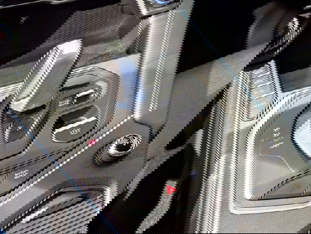 Lynk & Co 01 usata a Pescara (10)