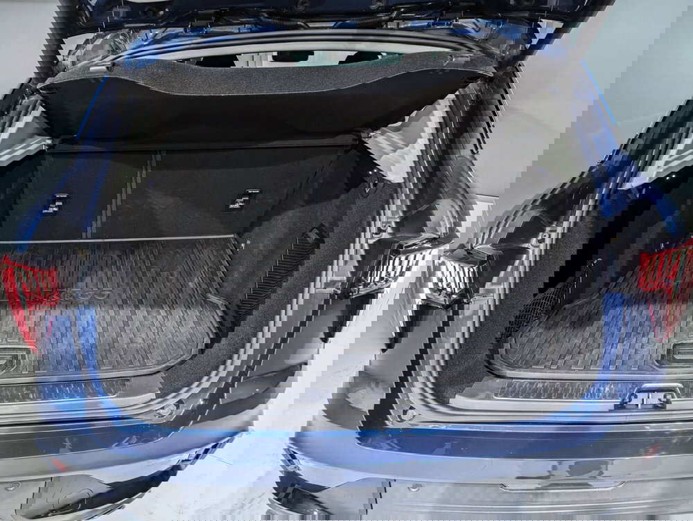 Lynk & Co 01 usata a Pescara (6)