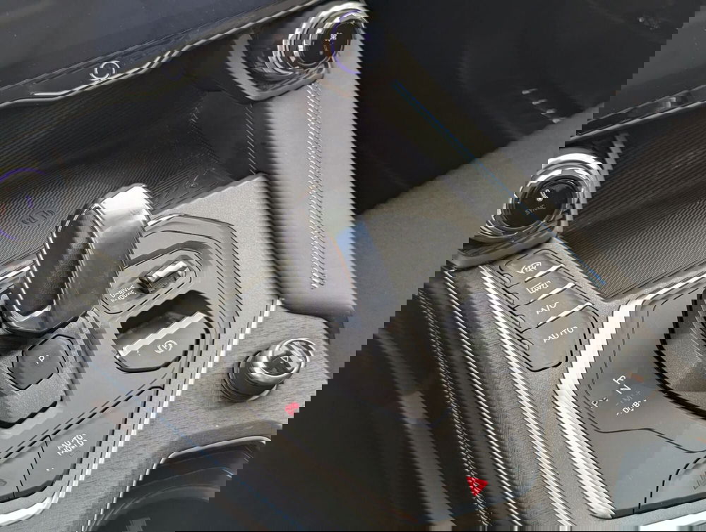 Lynk & Co 01 usata a Pescara (15)