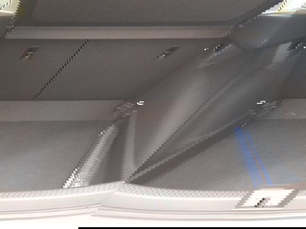 Volkswagen Taigo nuova a Bologna (17)