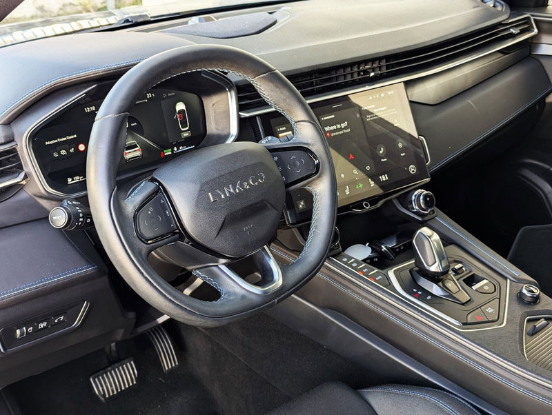 Lynk & Co 01 usata a Pescara (8)