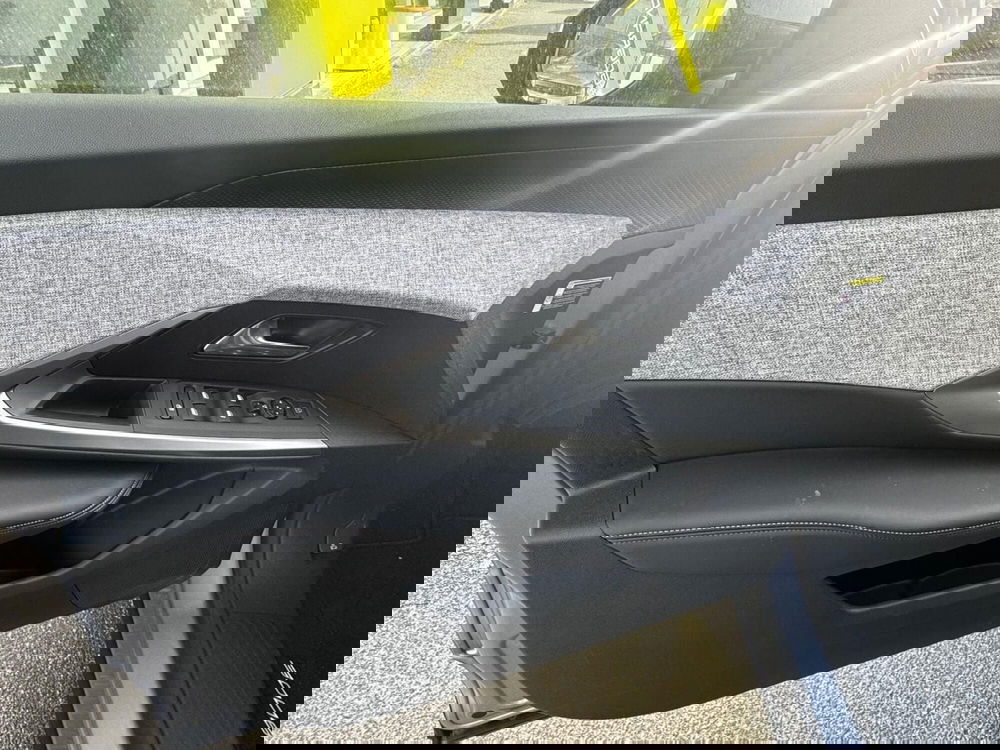 Peugeot 3008 nuova a Frosinone (12)