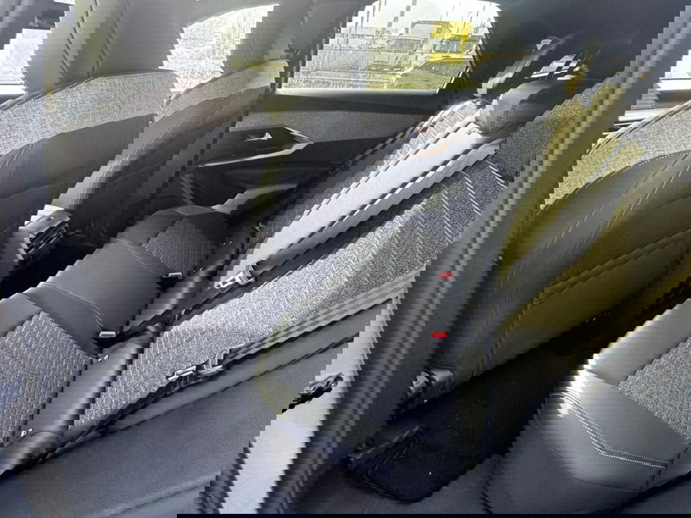 Peugeot 3008 nuova a Frosinone (14)