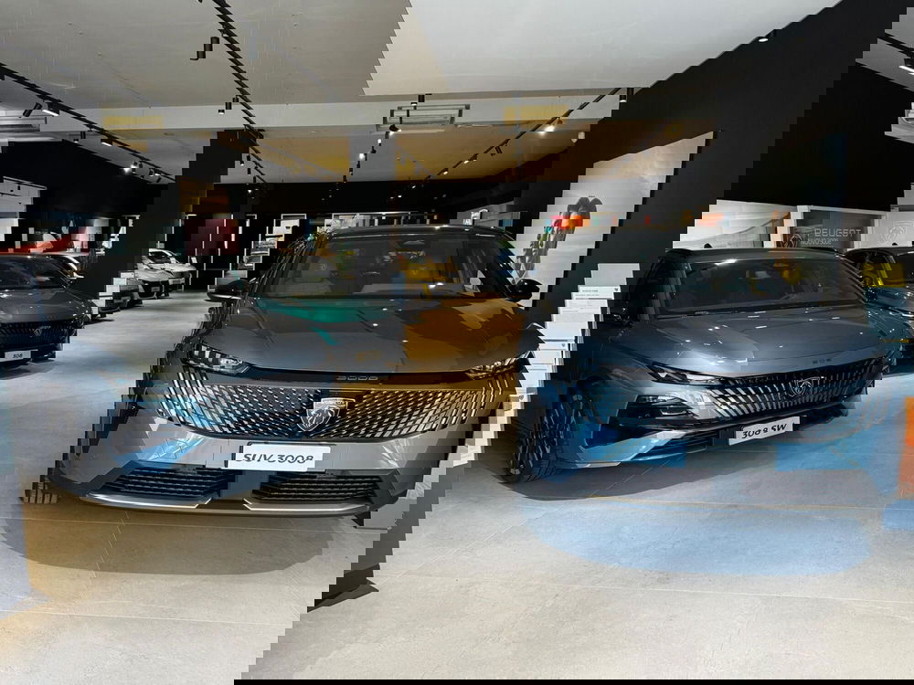 Peugeot 3008 nuova a Frosinone (18)