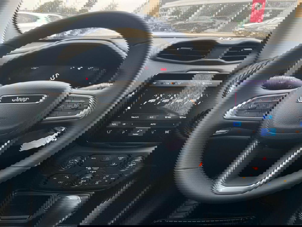 Jeep Renegade nuova a Ancona (11)