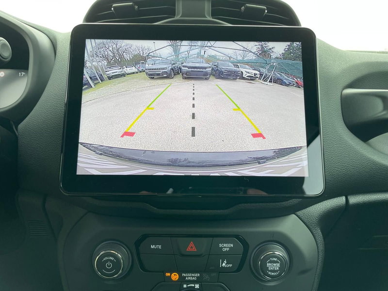 Jeep Renegade nuova a Ancona (14)