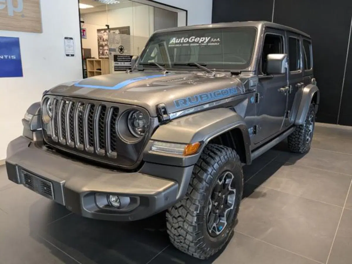 Jeep Wrangler Unlimited nuova a Parma (2)