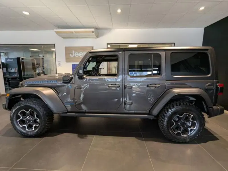 Jeep Wrangler Unlimited nuova a Parma (4)