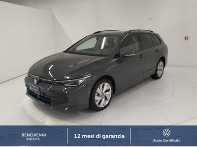 Volkswagen Golf Variant 2.0 TDI 150 CV DSG SCR 4Motion Life del 2024 usata a Catanzaro