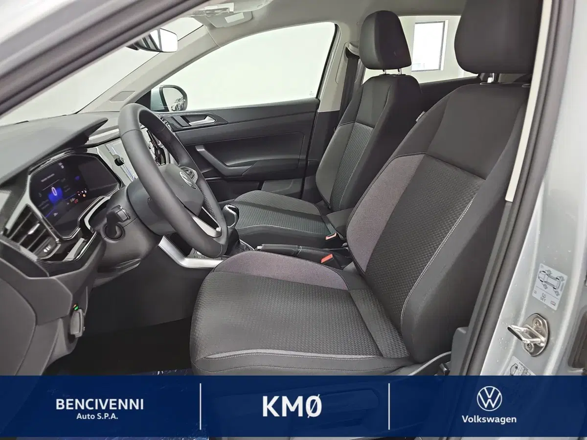 Volkswagen Taigo nuova a Catanzaro (14)