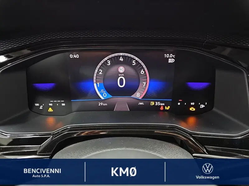 Volkswagen Taigo nuova a Catanzaro (17)