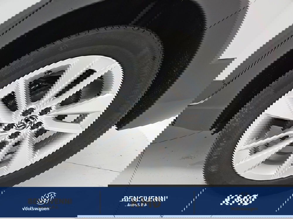 Volkswagen Taigo nuova a Catanzaro (13)