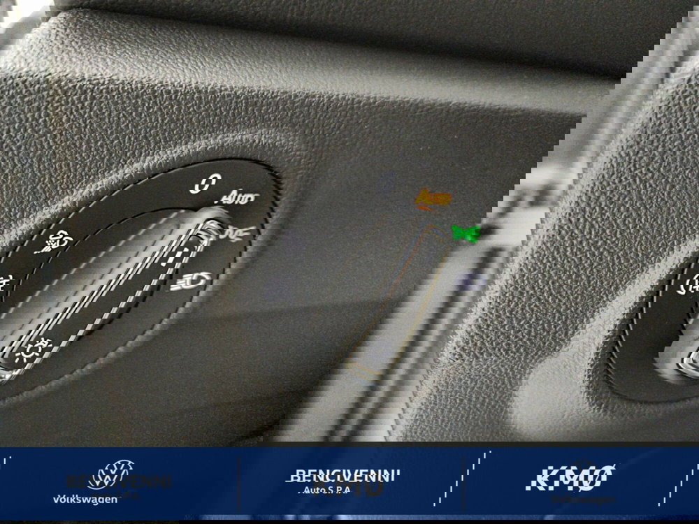 Volkswagen T-Roc nuova a Catanzaro (17)