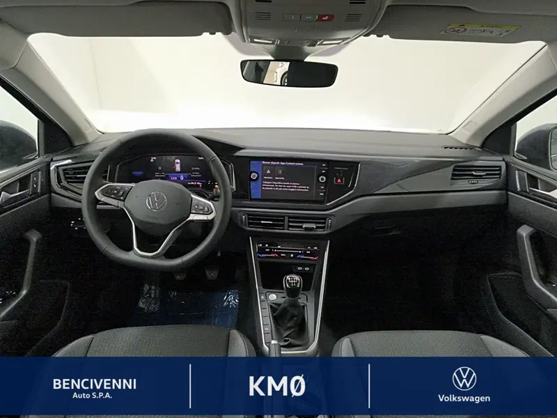 Volkswagen Taigo nuova a Catanzaro (15)