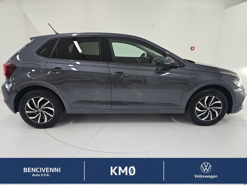 Volkswagen Polo nuova a Catanzaro (5)