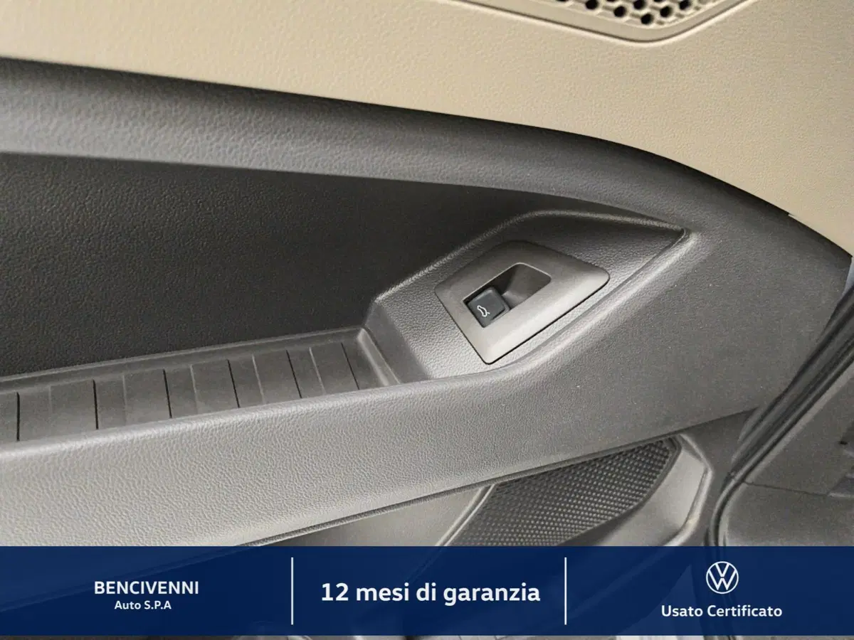 Volkswagen Multivan usata a Catanzaro (14)
