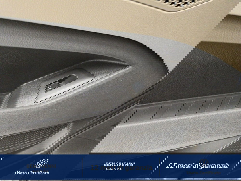 Volkswagen Multivan usata a Catanzaro (14)