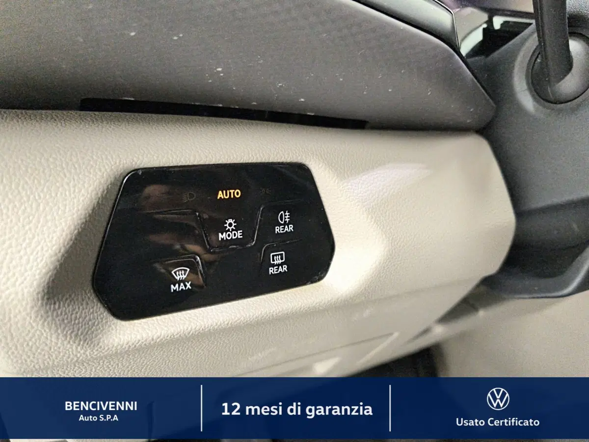 Volkswagen Multivan usata a Catanzaro (15)