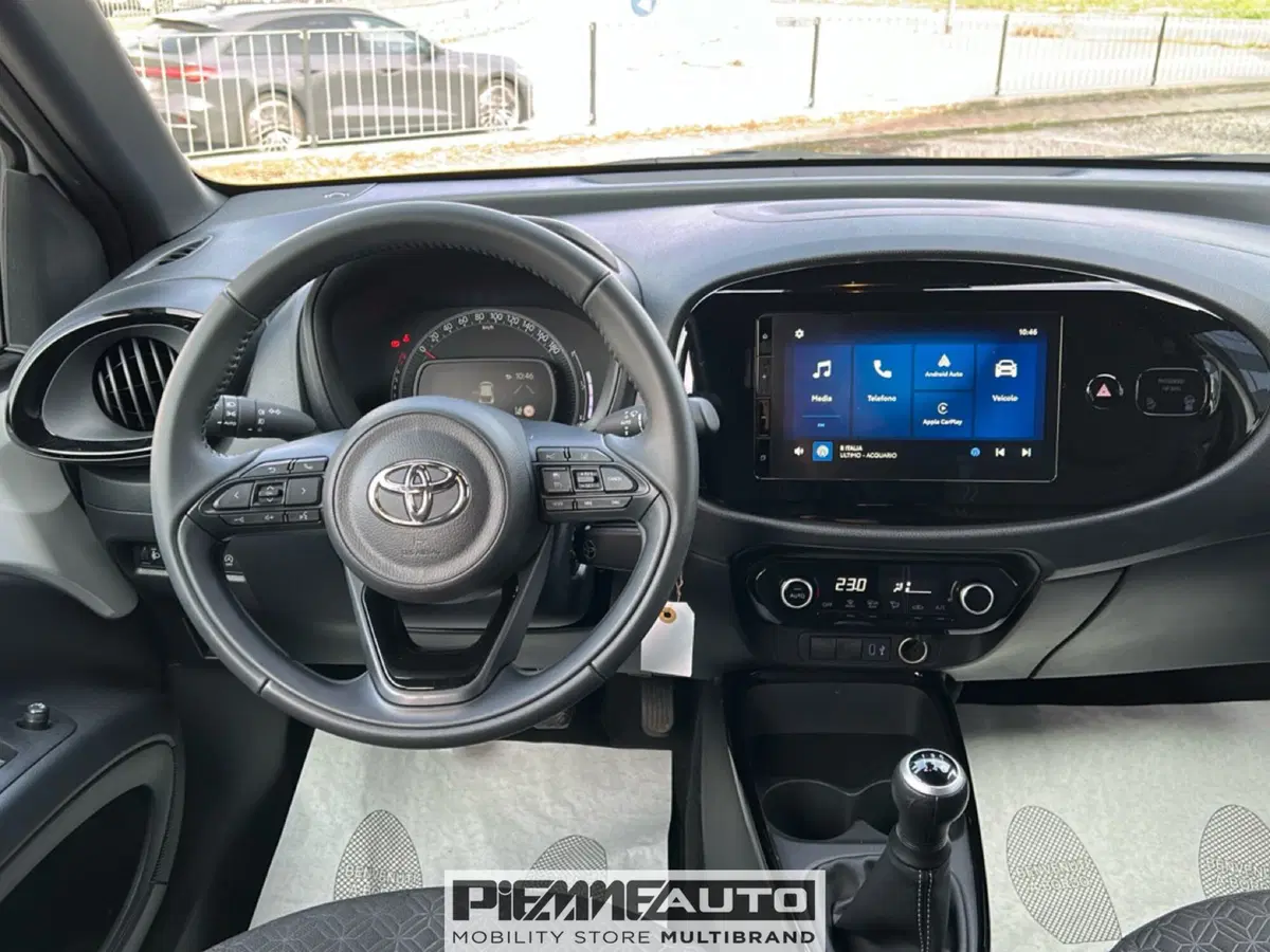 Toyota Aygo X usata a Piacenza (11)