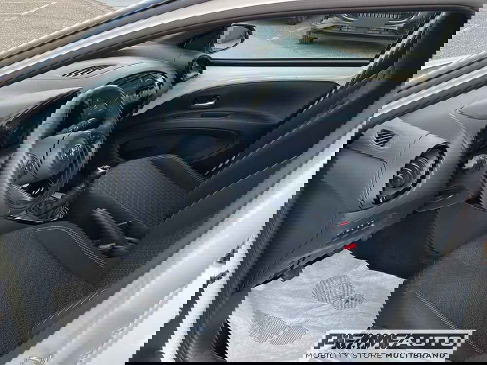 Toyota Aygo X usata a Piacenza (9)