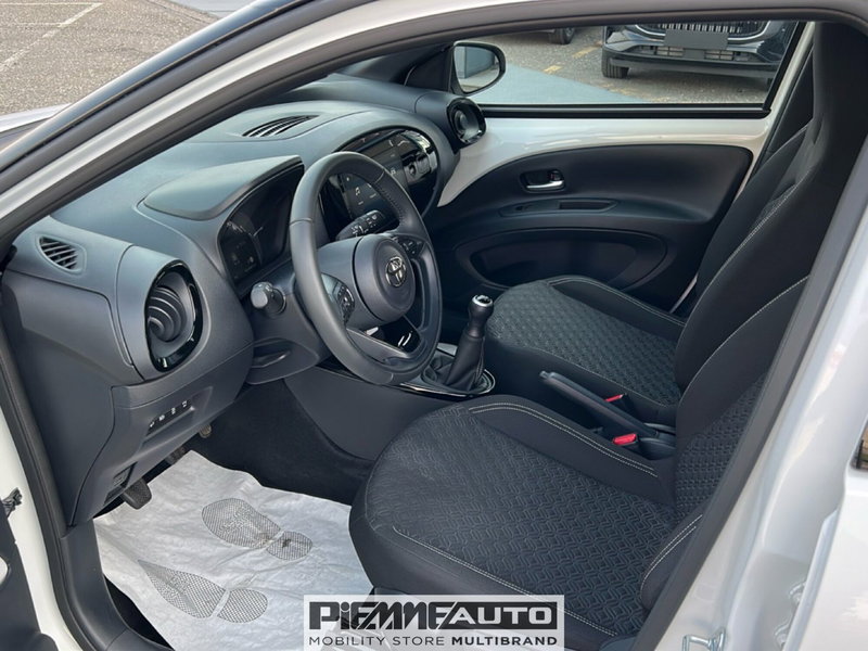Toyota Aygo X usata a Piacenza (9)
