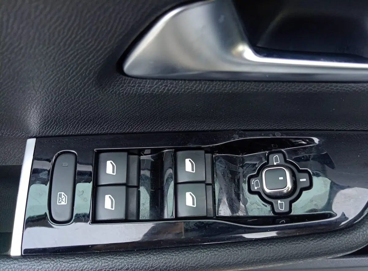 Opel Astra usata a Bari (19)