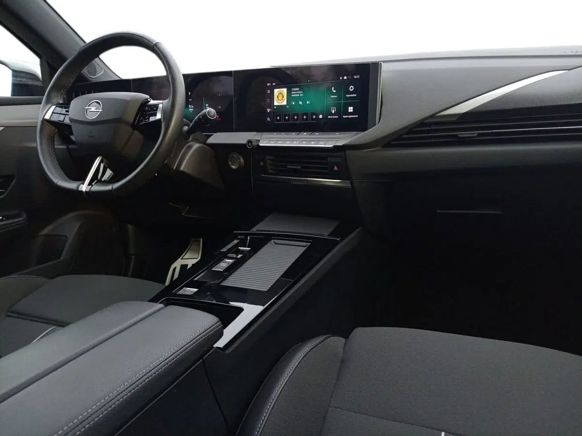 Opel Astra usata a Bari (3)