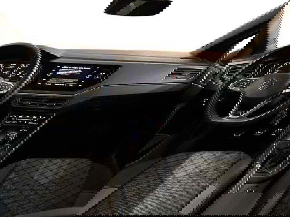 Volkswagen Taigo usata a Prato (11)