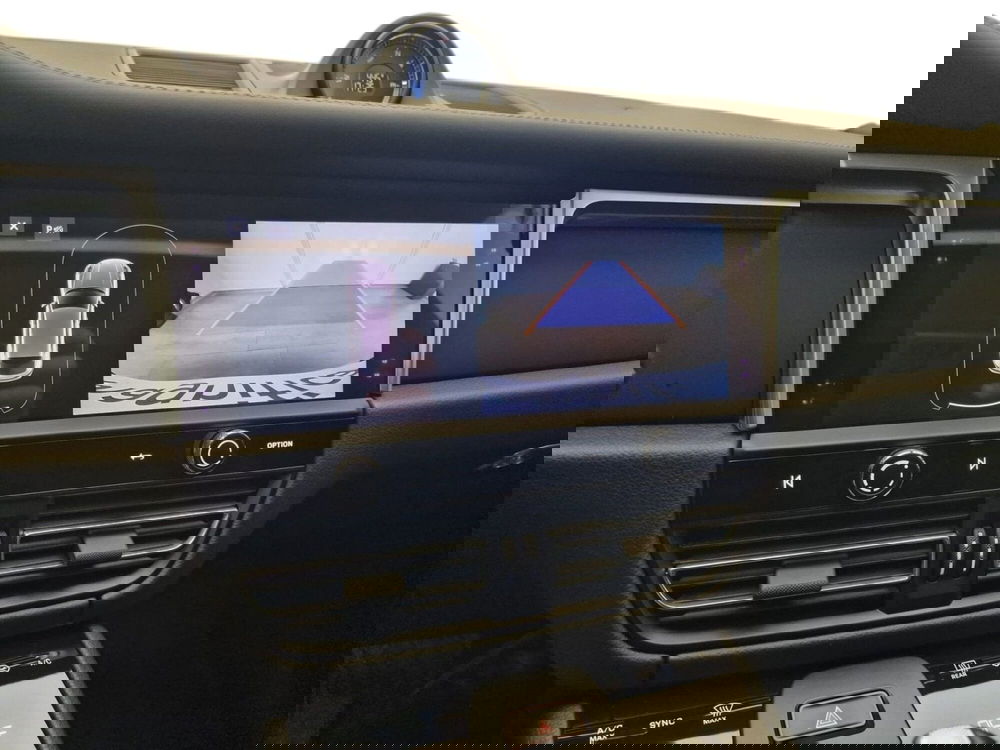 Porsche Macan usata a Bari (12)