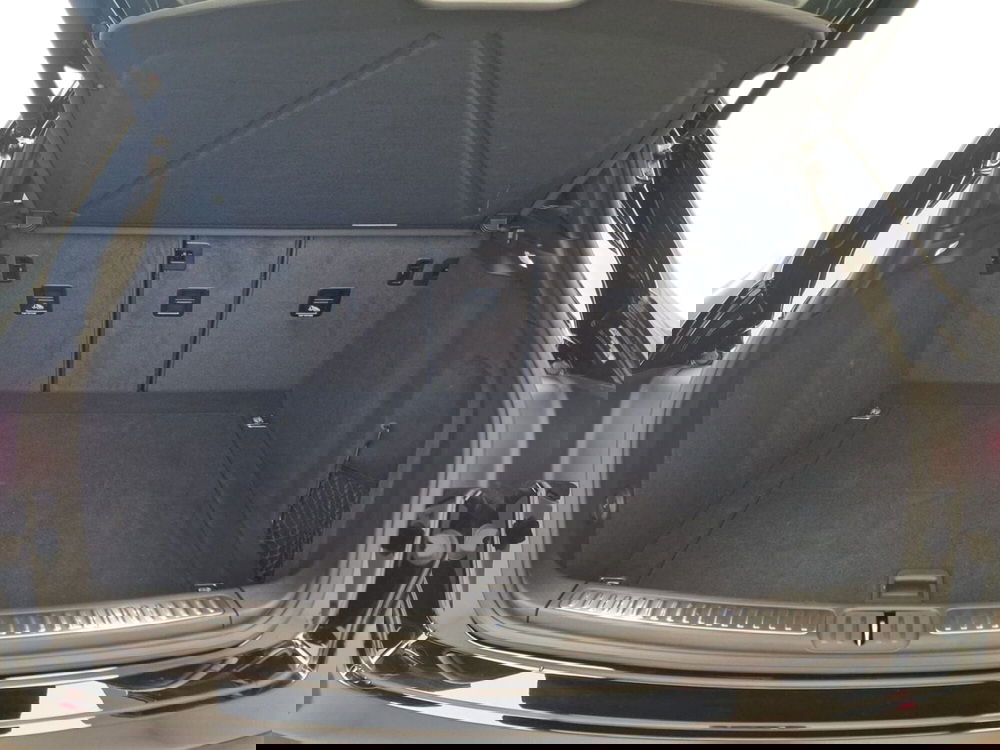 Porsche Macan usata a Bari (18)