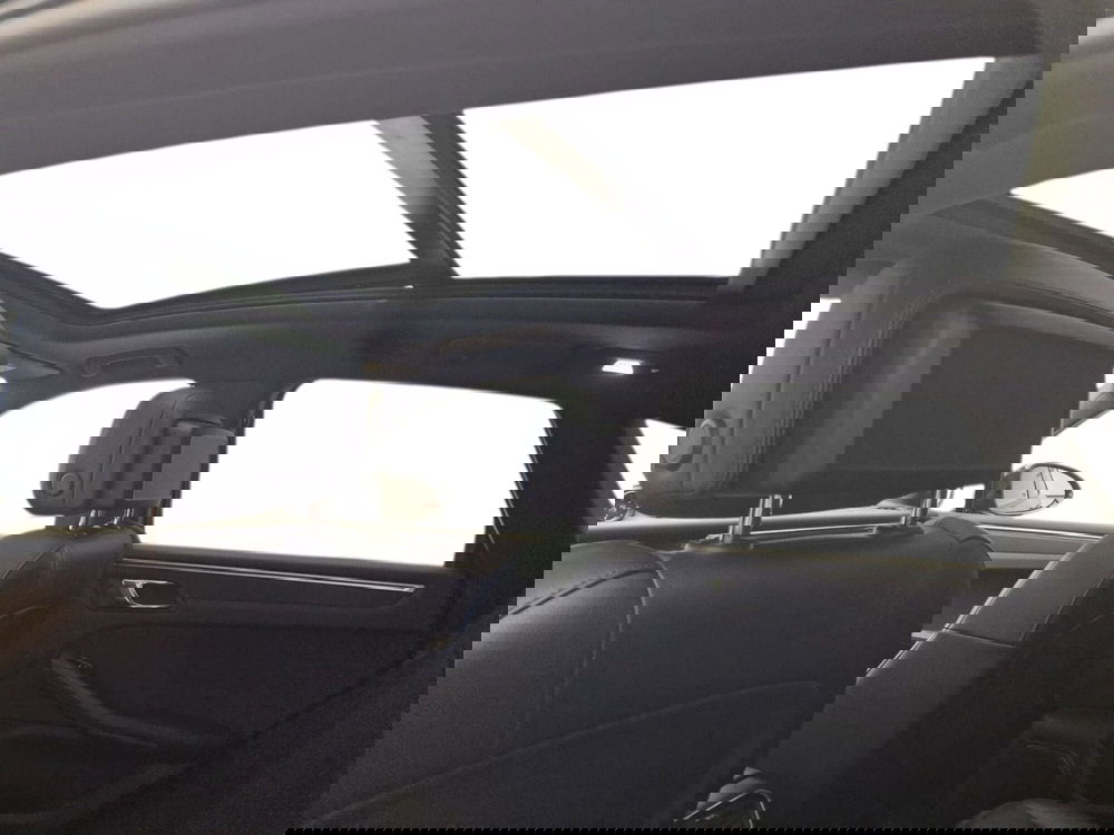 Porsche Macan usata a Bari (7)