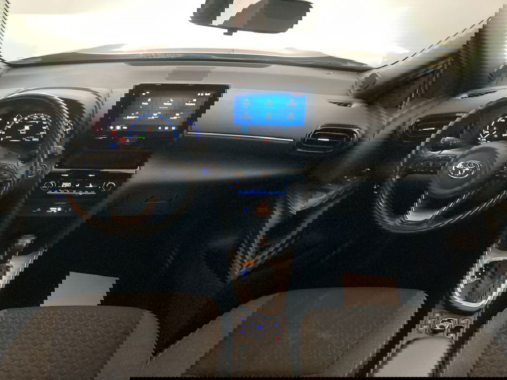 Toyota Yaris Cross usata a Barletta-Andria-Trani (16)