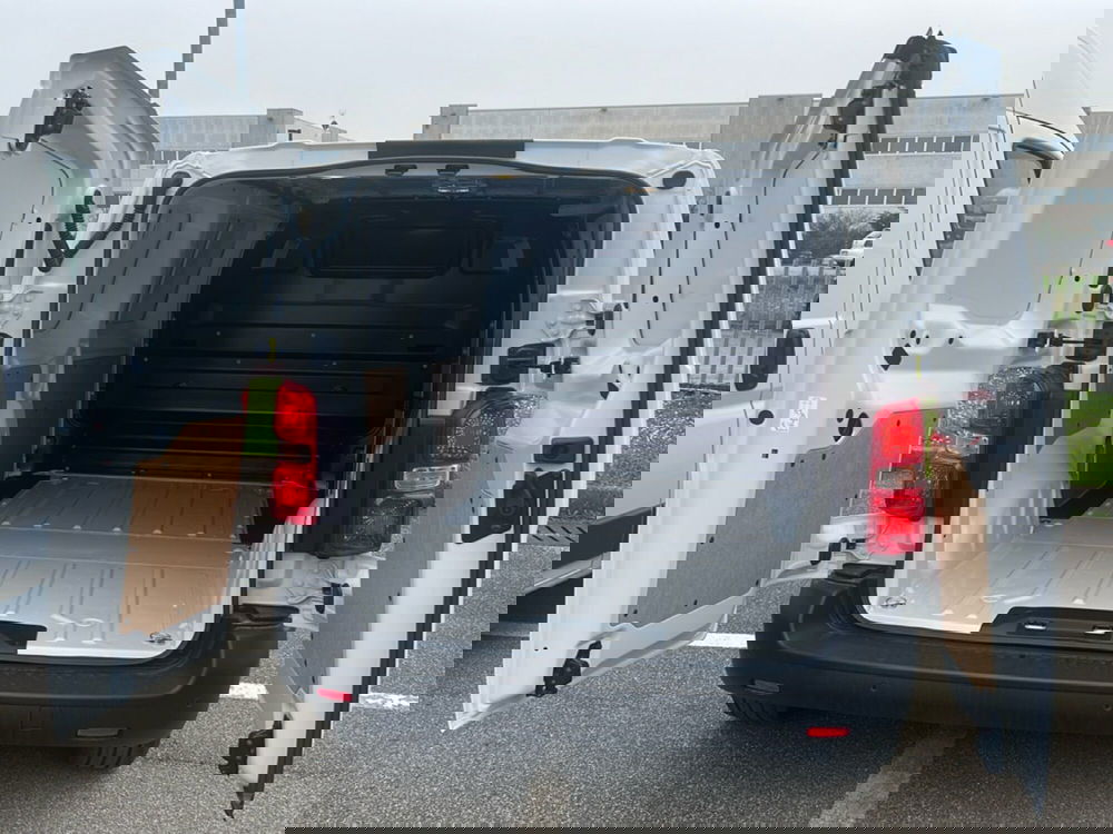 Fiat Scudo Furgone nuova a Bergamo (7)