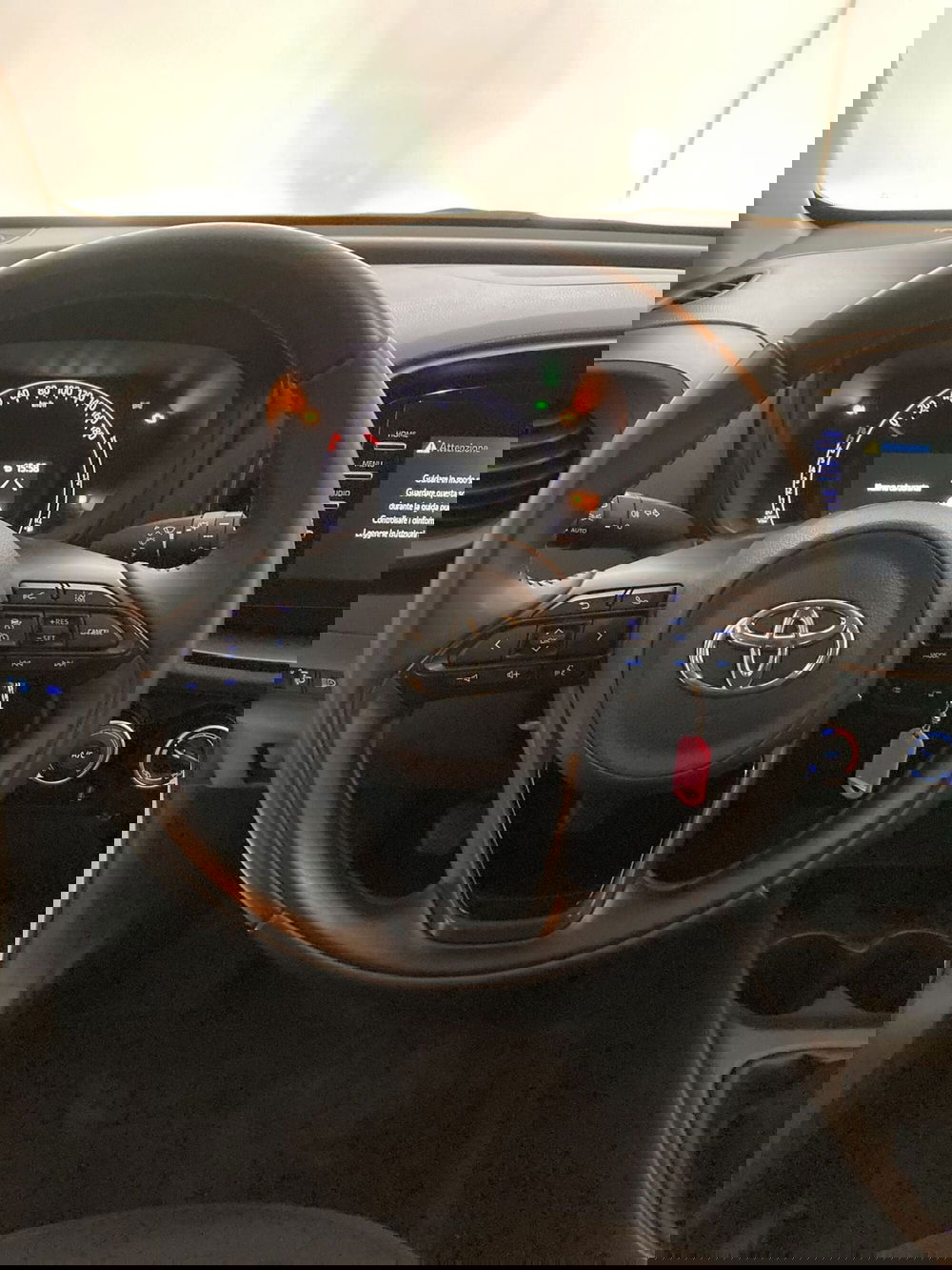 Toyota Aygo X usata a Barletta-Andria-Trani (10)