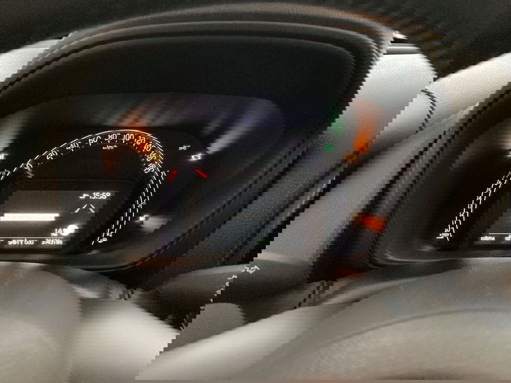 Toyota Aygo X usata a Barletta-Andria-Trani (11)