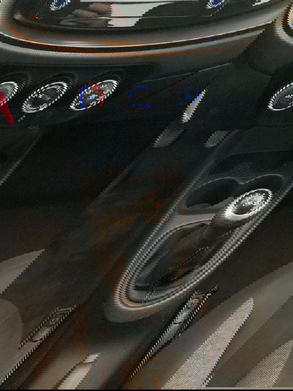 Toyota Aygo X usata a Barletta-Andria-Trani (13)