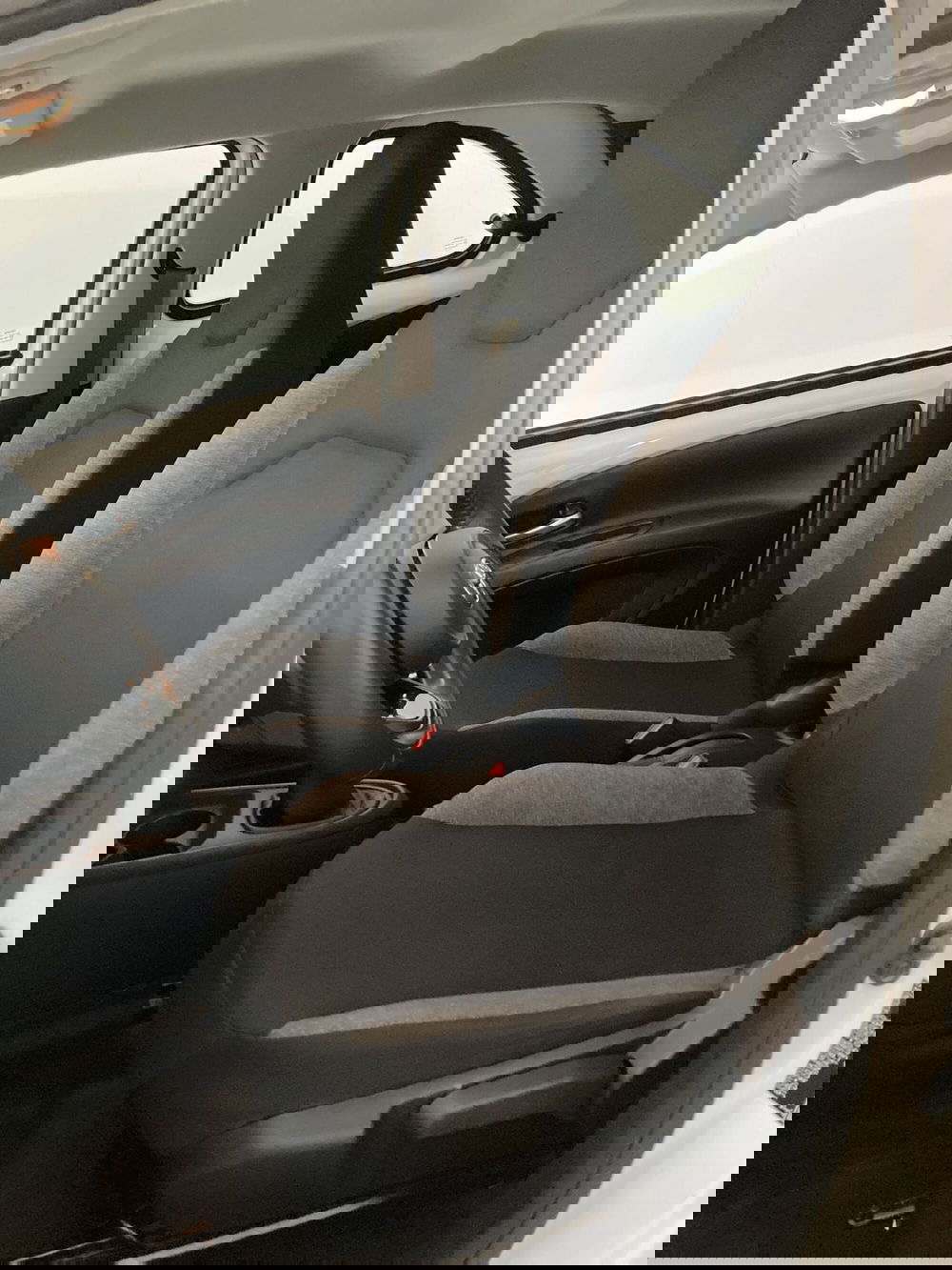 Toyota Aygo X usata a Barletta-Andria-Trani (8)