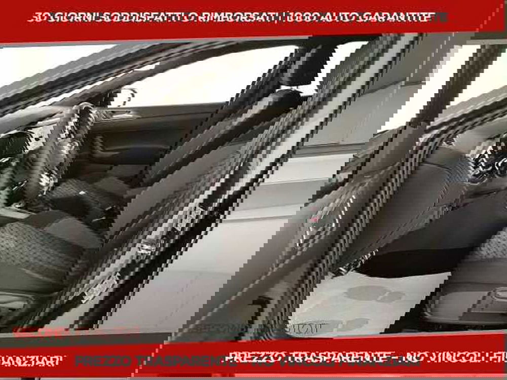 Volkswagen Taigo nuova a Chieti (5)