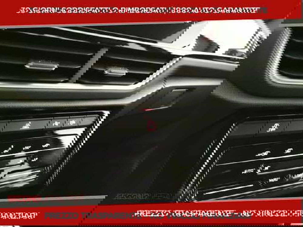 Volkswagen T-Roc nuova a Chieti (14)