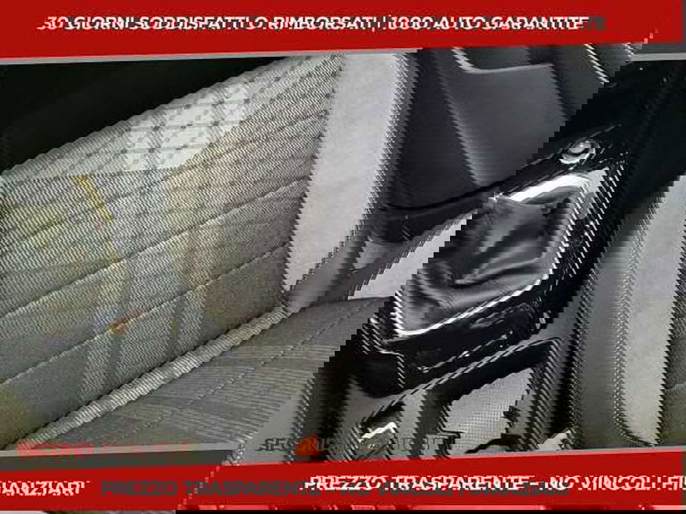 Volkswagen T-Roc nuova a Chieti (18)