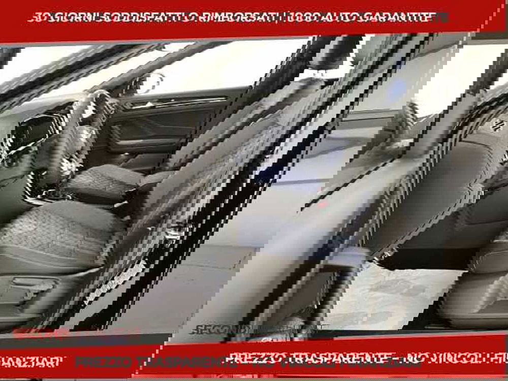 Volkswagen T-Roc nuova a Chieti (5)